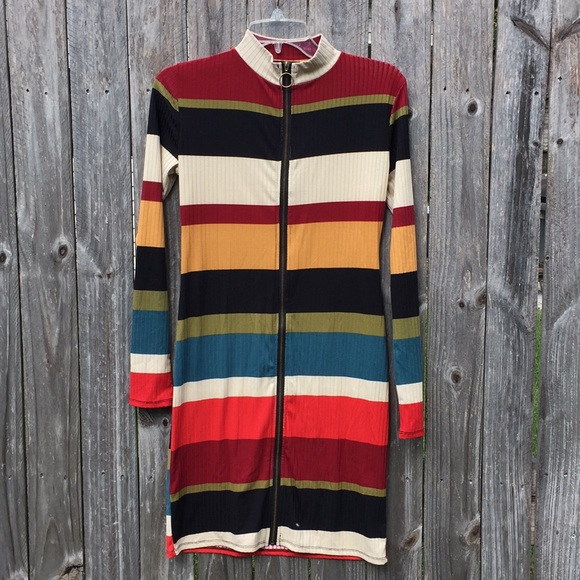 Absolutely ❤️ it!!! Dresses & Skirts - Dress, Sz M, NWT